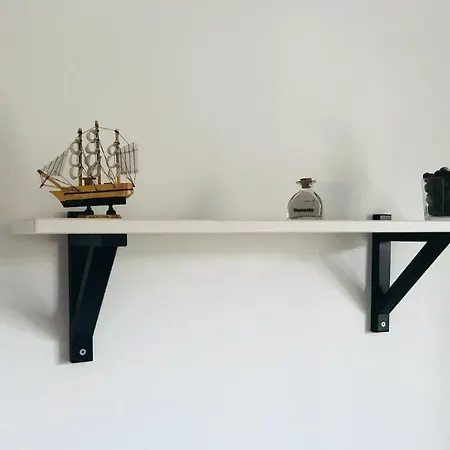 Place Of White & Wood *