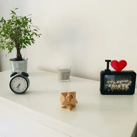 Place Of White & Wood *