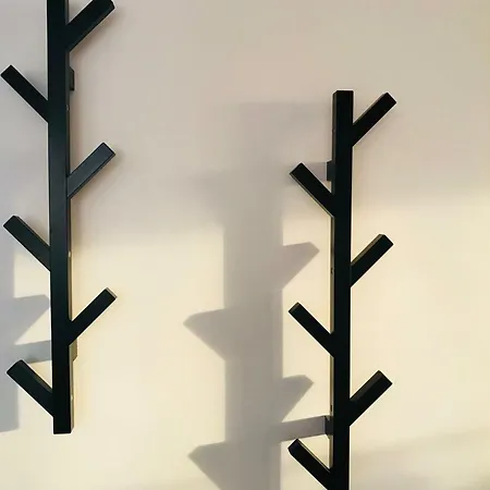 Place Of White & Wood *